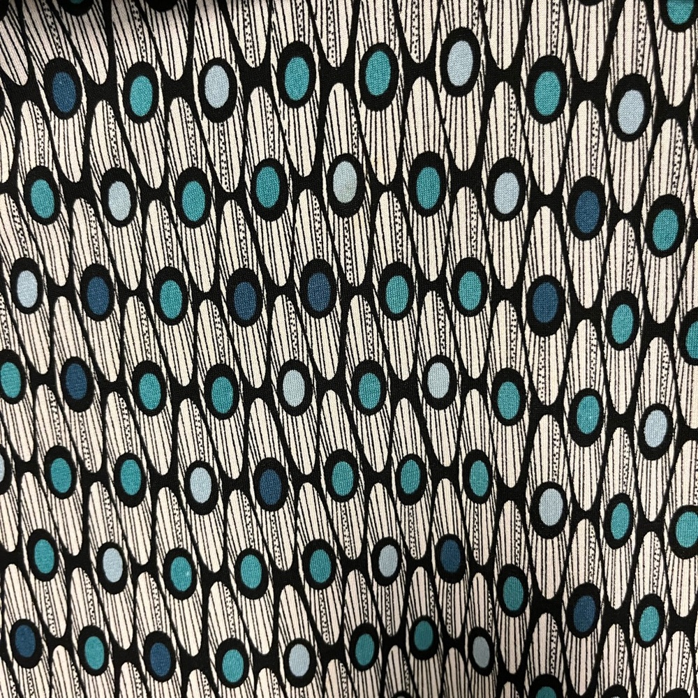 Cato Patterned Top - Picture 3 of 7